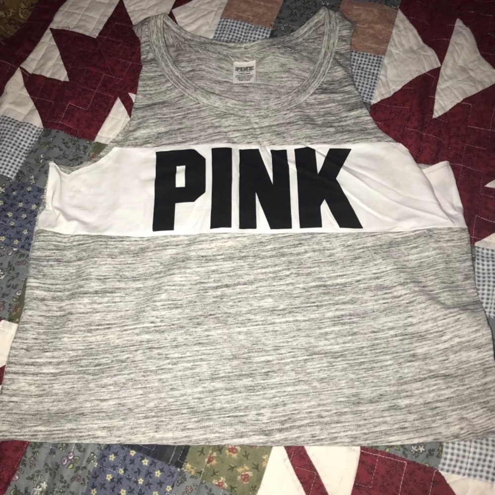 Victoria’s Secret PINK Crop Tank